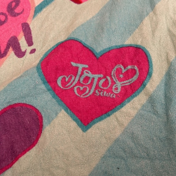 Jojo Siwa Towel Set - Picture 9 of 12